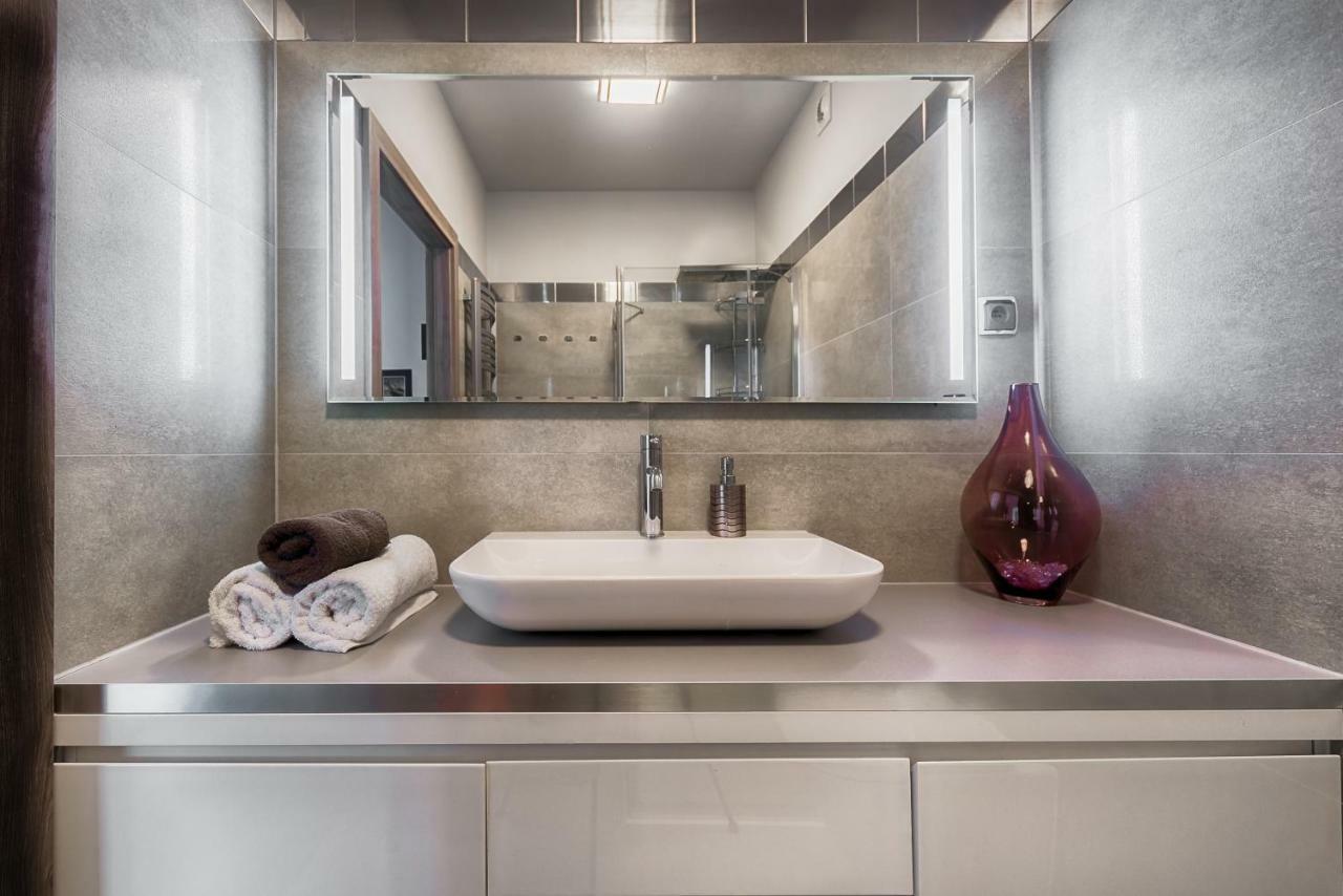 Apartament Superior De Lux - Porta Mare จิปโนแวค ภายนอก รูปภาพ
